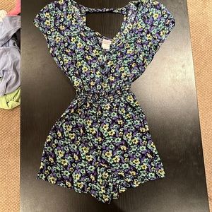 Cute romper size 14/16